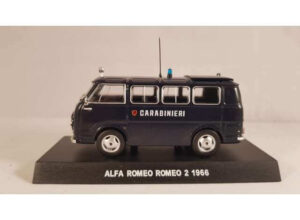 Alfa Romeo romeo 2 *carabinieri*, blue 1966