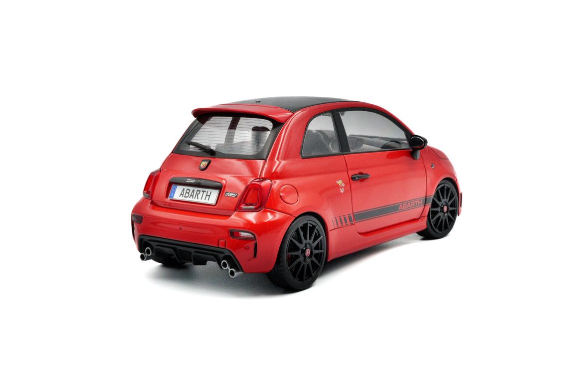 FIAT F595 ABARTH ROSSO MARANELLO 2022 – Bild 5