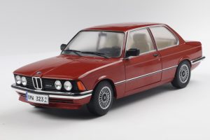 BMW E21 323I KASTANIENROT METALLIC 1980