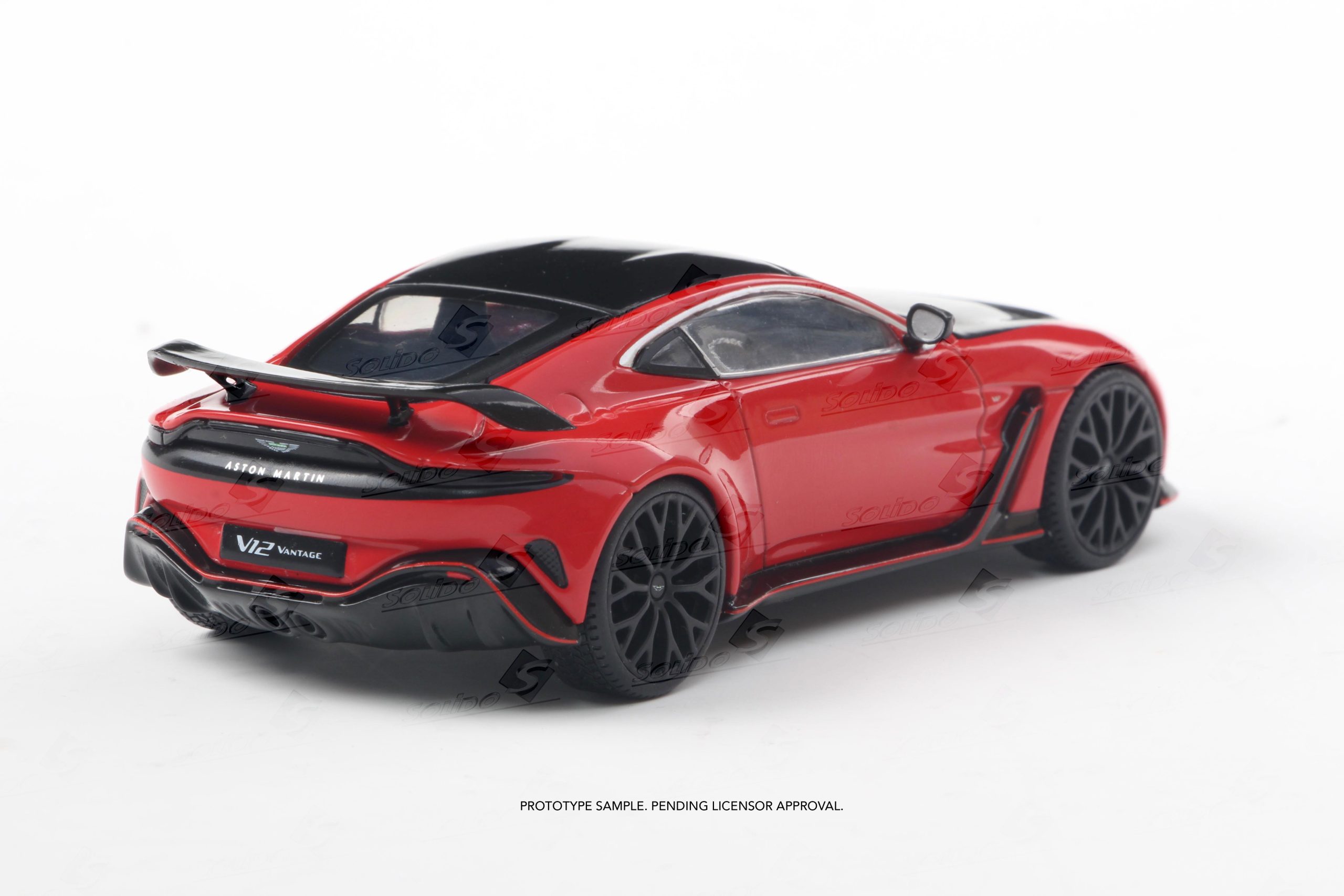 ASTON MARTIN VANTAGE V12 SCORPUS RED 2023 – Bild 6