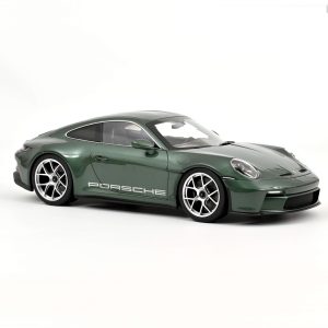 Porsche 911 S/T 2023 Malachite Green metallic