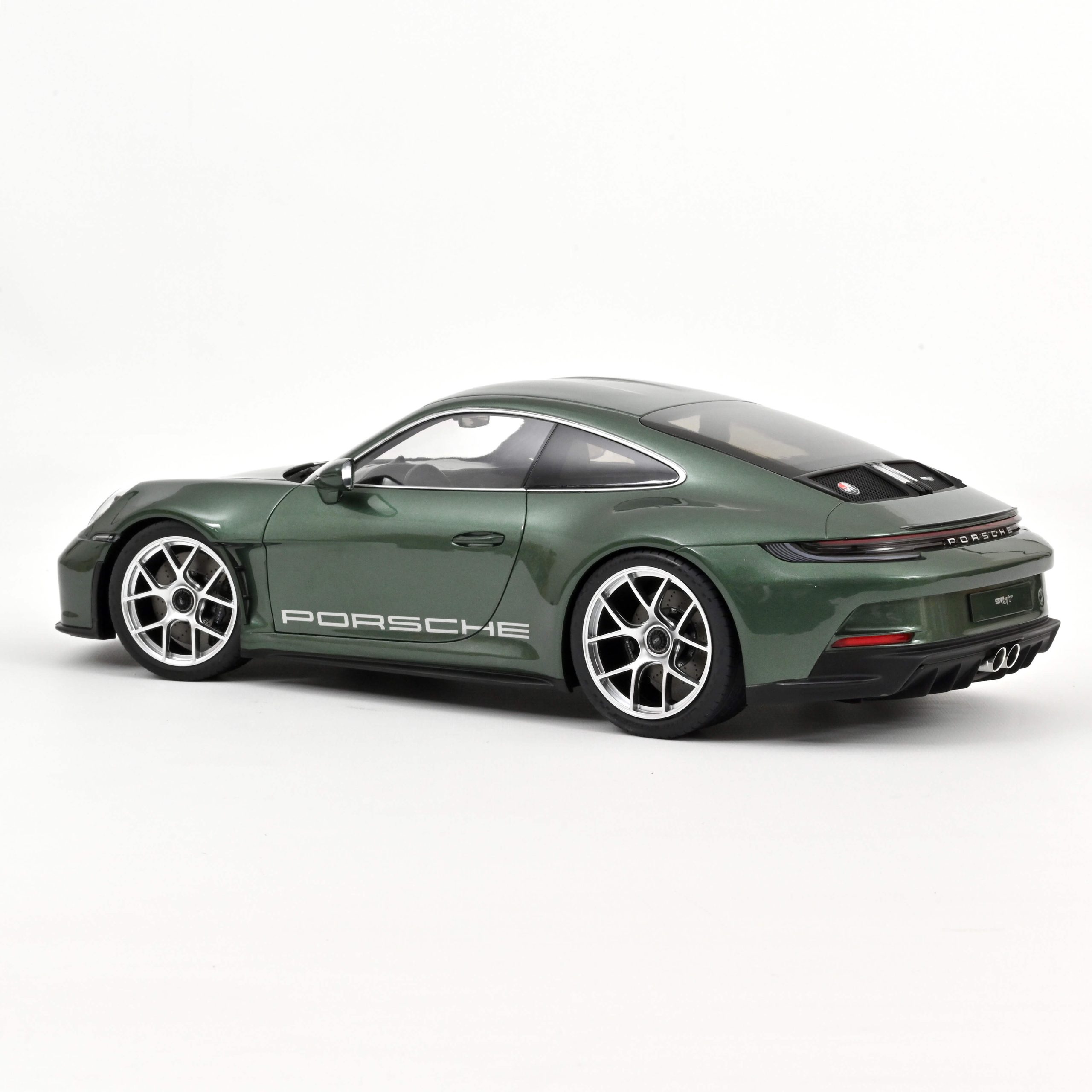 Porsche 911 S/T 2023 Malachite Green metallic – Bild 2