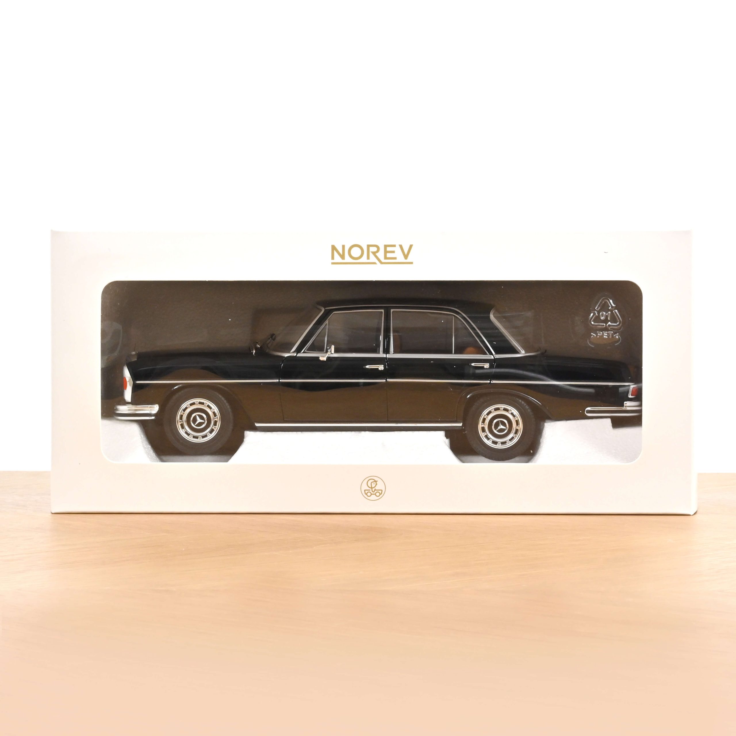 Mercedes-Benz 280 SE 1968 Black – Bild 5