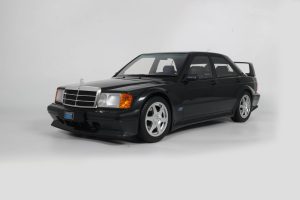 1:8 MERCEDES-BENZ 190 EVOLUTION II BLUE/BLACK METALLIC 1990 – WITH SHOWCASE