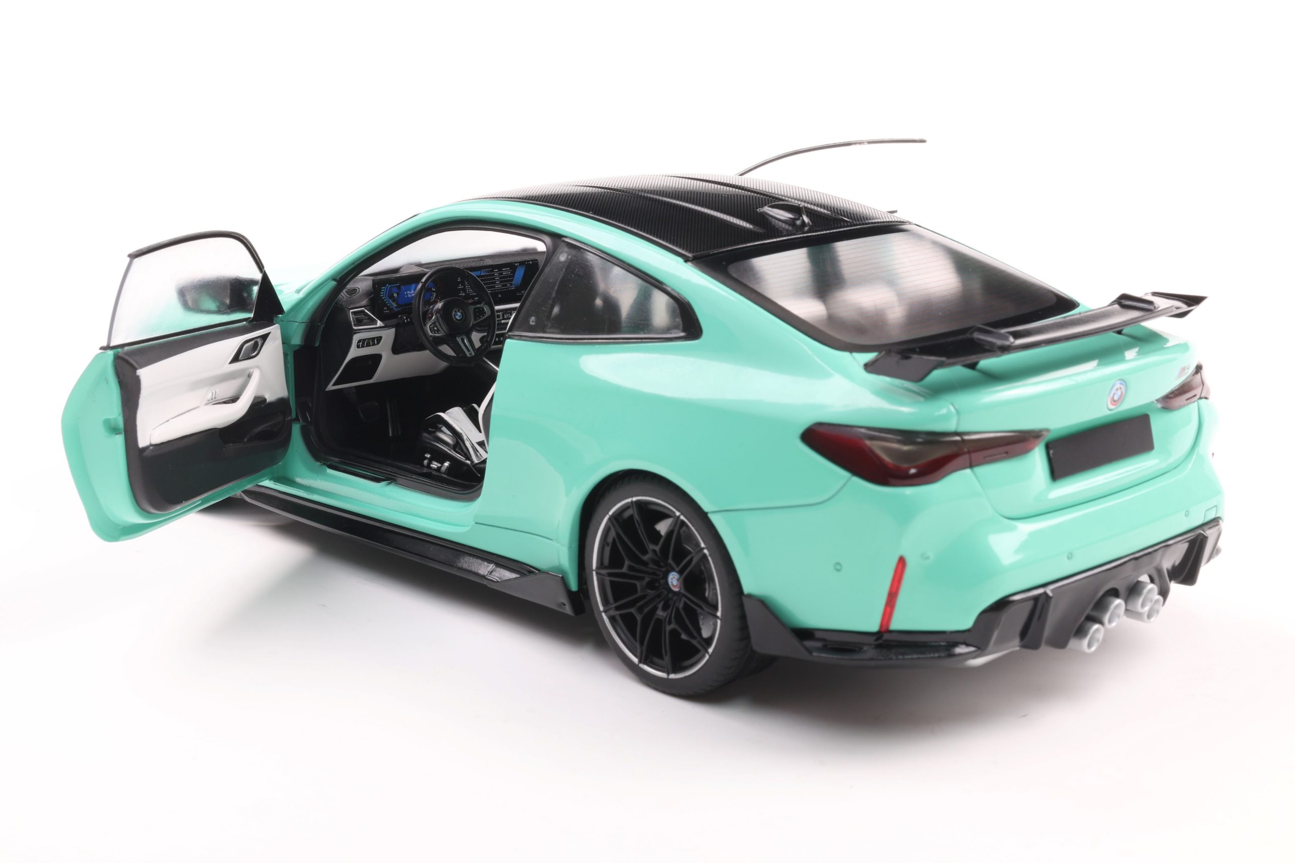BMW M4 G82 PERFORMANCE PARTS SOLIDO WORKS TURQUOISE 2025 – Bild 3